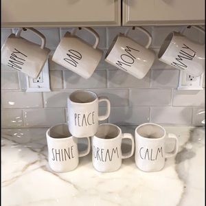 Rae Dunn mugs set
